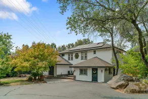 2.5 Acre Folsom Lake Resort with 6 Rooms & 4 Baths - Image 5