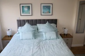 Lovely 1 bedroom basement apartment with stunning views - Image 4
