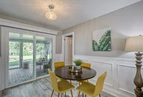Cheerful lakeside 2/2 cottage with a private pool - Image 5