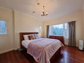 Country Garden Oasis with Parking and Wi-Fi - Image 4