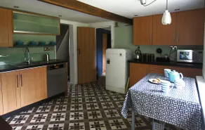 Cozy cottage overlooking fields, Upwell - Image 2
