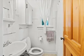 Cedarburg Historic Home - 3 Bedroom- Walk to DT - Image 5