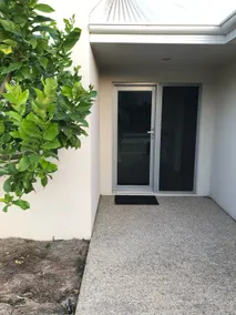 Water View Apartment - Image 5