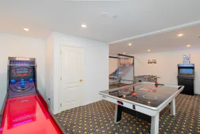 1133 Rose Ct - Image 2