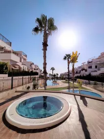 Modern Beach lägenhet - Njut av ljudet av vågor - Image 3
