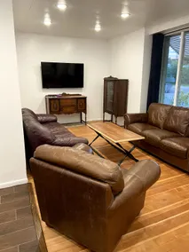 Nice 3 bedroom home on quiet residential street - Image 2