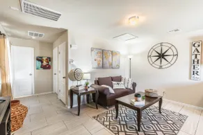 Charming 1 Bedroom Studio - Image 4