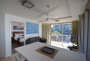 Sandcastles Mooloolaba 1 Bedroom Deluxe Apartment - Image 5
