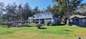 Two-BR, walk-on sandy beach in Kye Bay Comox - Image 2