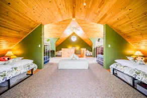 Group Getaway • Nature, Trails & Relaxing Nights - Image 4