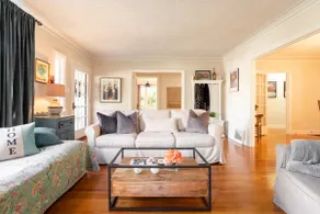 ”Home Away From Home”charming tudor fit for family - Image 2