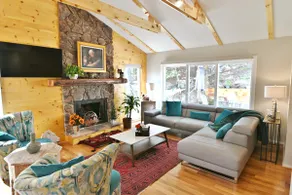     Cliff’s End • Ski & Golf Views • Fire Pit • Game Room - Image 4