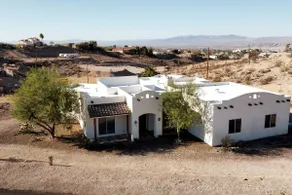 Desert Oasis: Large property, heated pool and spa - Image 3