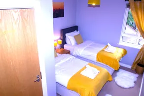 Allen Luxury Apartment - Image 5