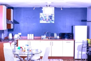 Allen Luxury Apartment - Image 3