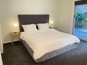 3BR home near Shops & Dining Sleeps 7 + Pets - Image 5