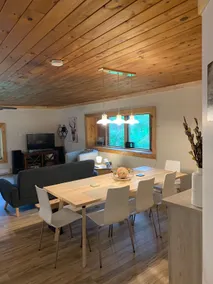 Cordwood Cottage near Calabogie Lake & Ski Resort - Image 2