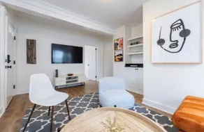 Big Family 2BR, Central Mystic w/ parking - 6A - Image 3