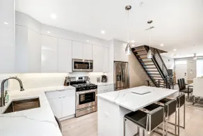 Fabulous Open Concept 4Bedroom w/RoofDeck! Sleep10 - Image 4