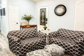 Cozy, Quiet & Fully Remodeld Rancho Cucamonga Home - Image 2