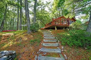 Classic Maine Cabin, Private Waterfront, Fireplace - Image 5