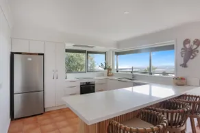 Rosie's Seaview-Lake to ocean view - Image 4