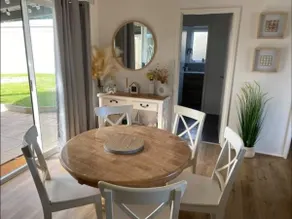 Anglers Beach House: - Image 3