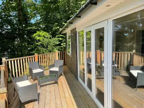 Tree top riverside 2 bedroom cabin - Image 2
