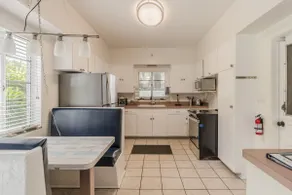 Cozy retreat - 8 min. to Park Ave / Pets welcome - Image 4