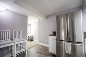 BEAUTIFUL DOWNTOWN TACOMA HOME - Image 2