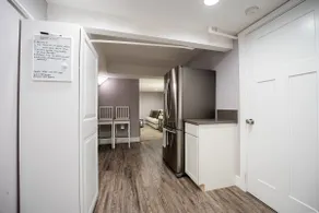 BEAUTIFUL DOWNTOWN TACOMA HOME - Image 3