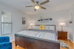 Gorgeous Foothills Condo - Image 5
