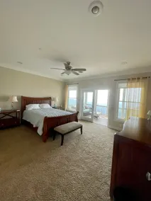 Lovely 5-bedroom home with panorama views - Image 3