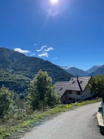Allemond - Restful 2 bed apartment for ski, cycle & family - Image 3