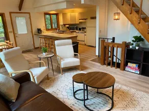 Classic Lodge with lake and mountain access! - Image 3