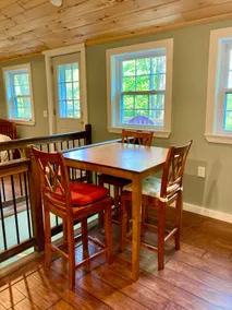 Studio Apartment on Peaceful Coleman Pond - Image 5