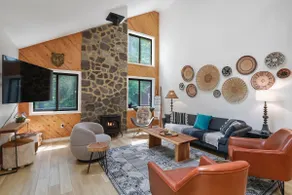 Spacious Mountain Getaway~Hot Tub~Theater~Firepit - Image 4