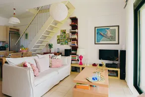 Oliva Holiday Homes Lovely Family Maisonette - Image 3