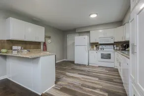 3BR/1BA Ranch Home | Quiet | 35 Min to Kansas City - Image 4