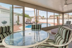 EDC Ready! Stunning Vegas Home w/Spa & Pool! - Image 3