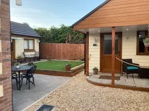 The Garden Lodge - Image 4