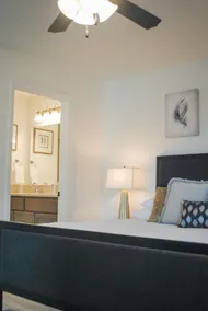 King Bed Oasis near Hospitals W/ Stocked Kitchen! - Image 5