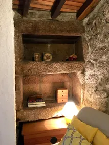 House of the 5 Crosses within the Sortelha wall - Image 5