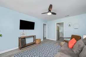 Waterfront Family House w/ Beach Access & Boat - Image 3