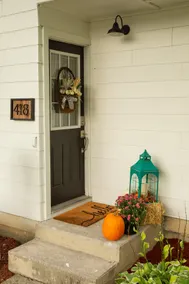 Cheerful 2 Bedroom Cottage on 5th in Decatur IN - Image 2