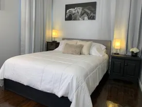 ◆Rare Find◆ 3 Bedroom - Modern Cozy Beautiful Home - Image 5