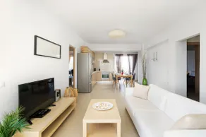 Mira Sitia Luxury Apartment - Image 3
