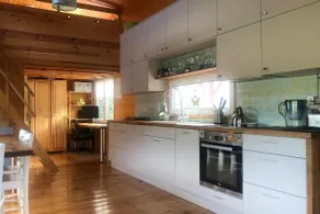 Wooden cottage in the countryside - Image 3