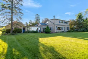 Cozy Cabin on the Big Lake - Image 2