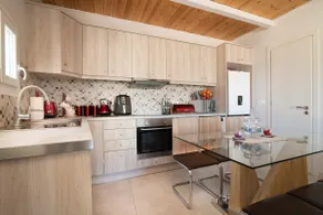 Sweet Cottage Retreat, 350m from the beach, by ZanteWize - Image 4